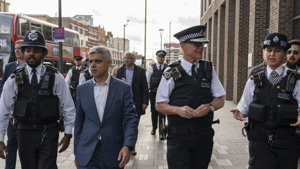 Met Police Recruits Most Officers And Women In Its History   Unnamed (25) 